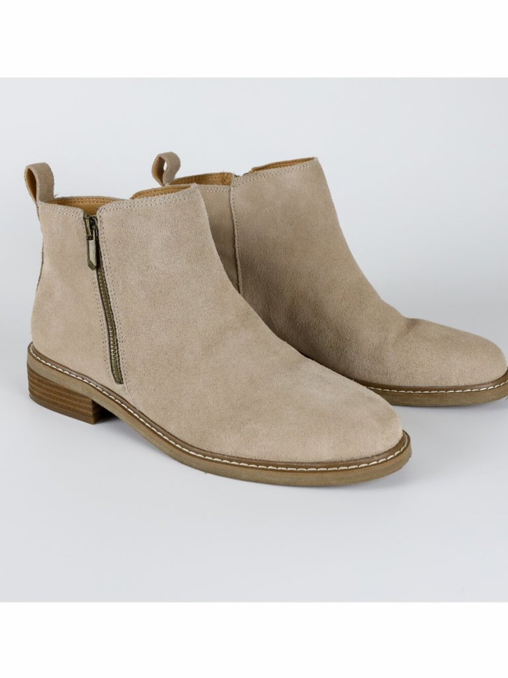 Crown Vintage Women’s Georgie Taupe Ankle Side Zip Bootie, Size 9.5 Women